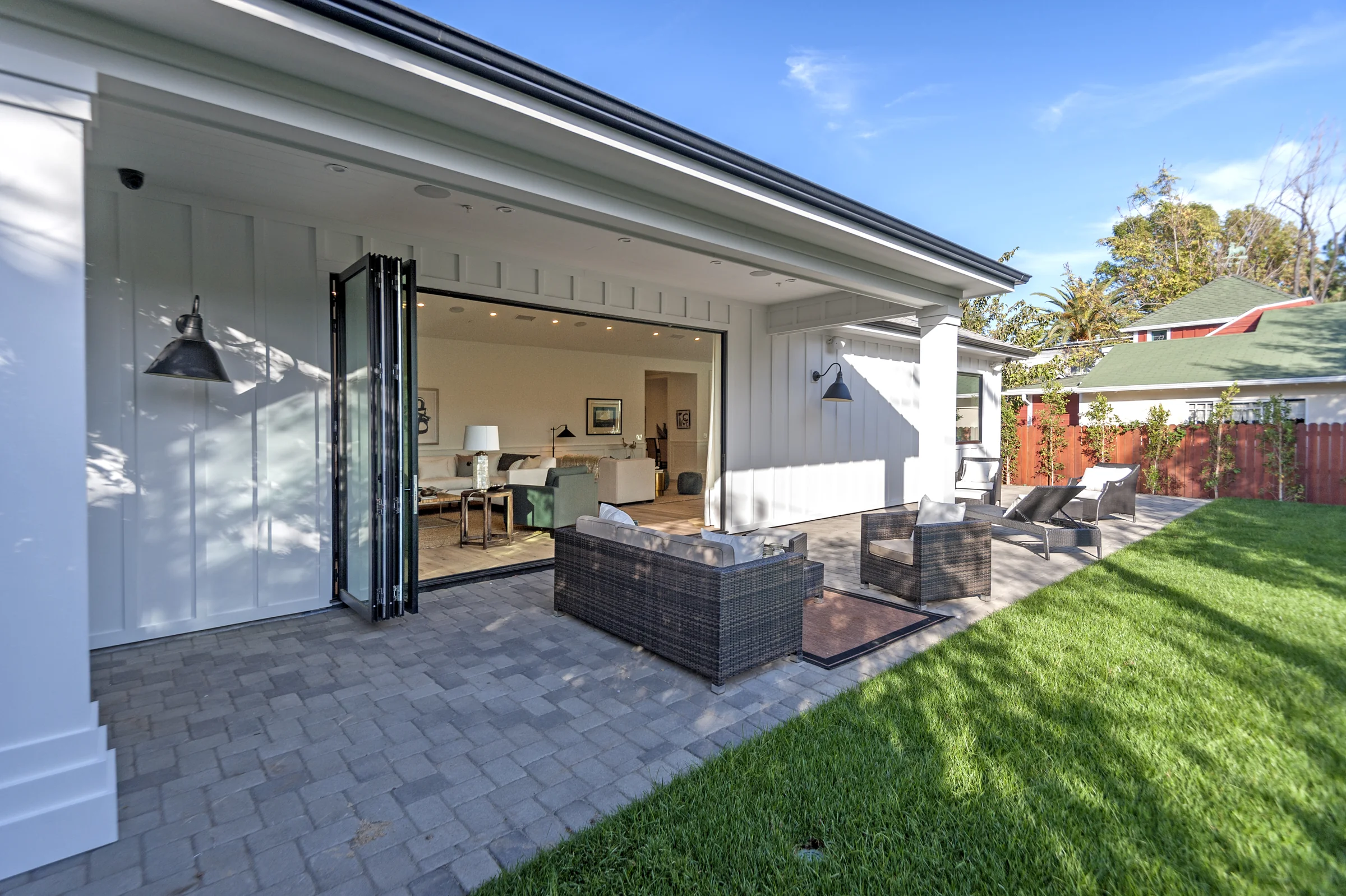 11568 Kling Street · Project photograph 2