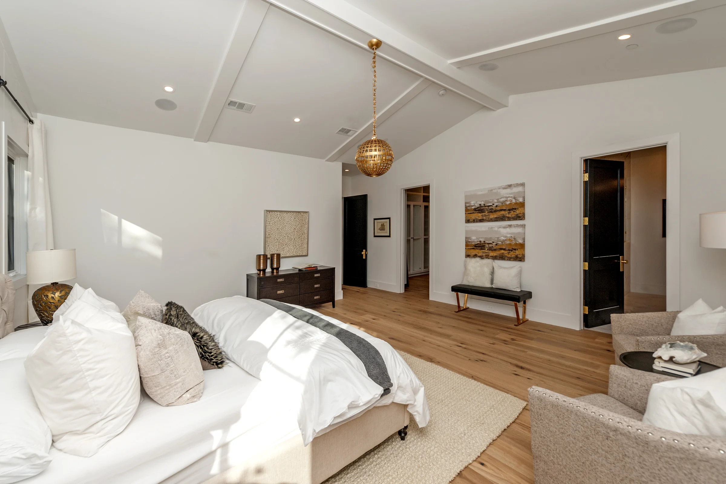 11568 Kling Street · Project photograph 10