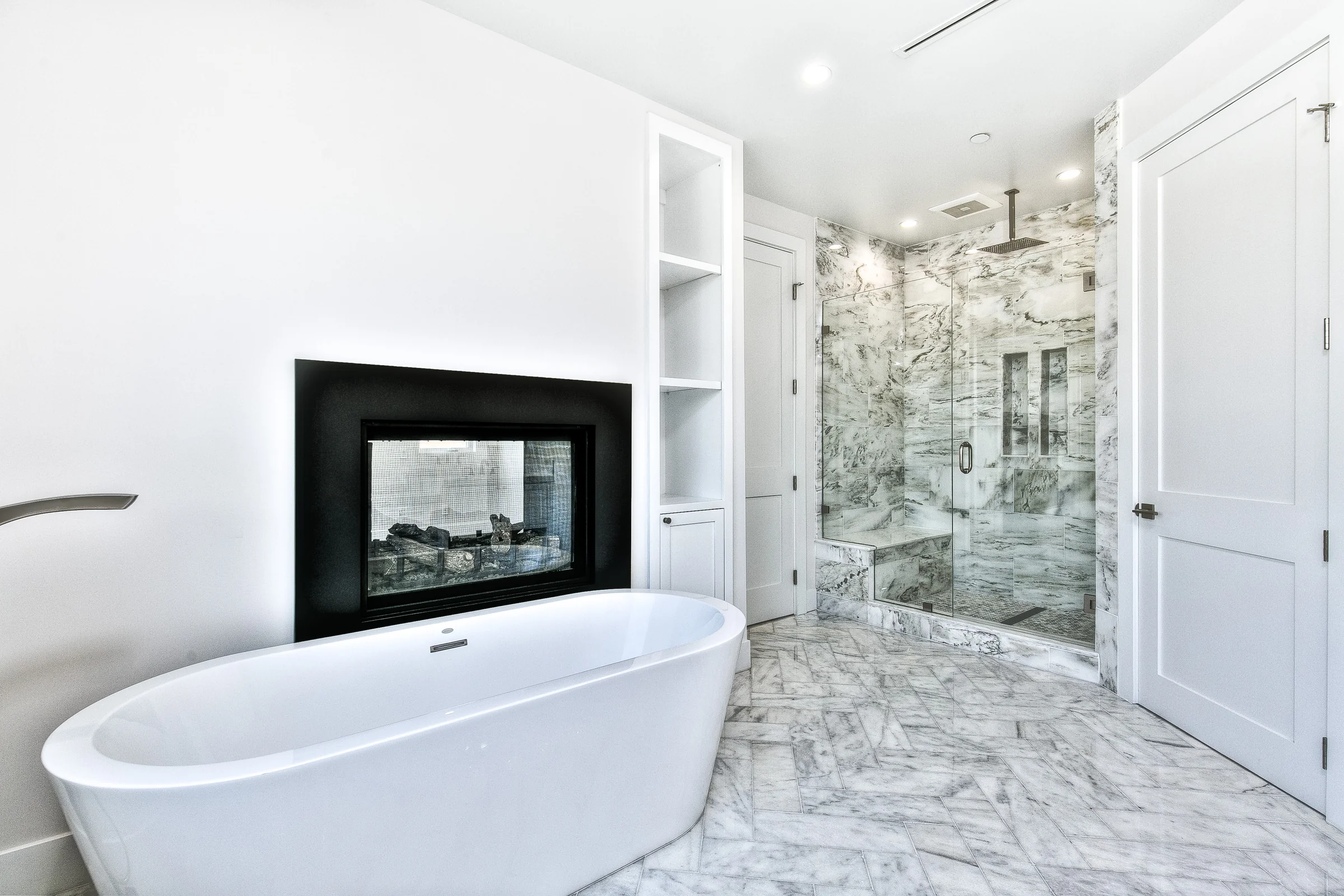 2480 Amherst Avenue · Project photograph 18