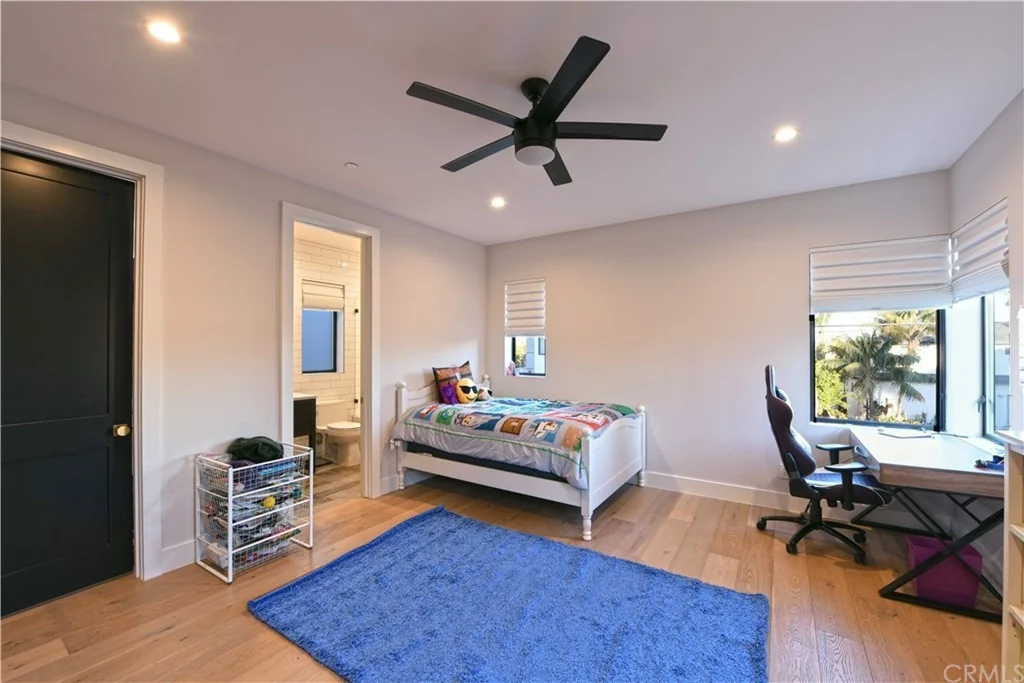 1020 Huntington Street · Bedroom