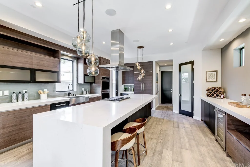 1022 Huntington Street · Kitchen