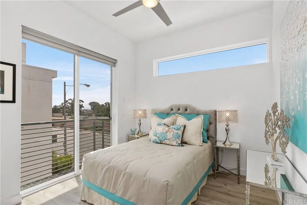 2807 S El Camino Real · Bedroom