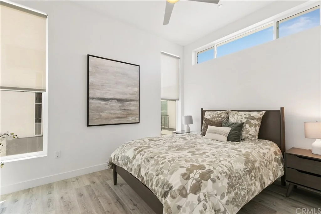 2807 S El Camino Real · Bedroom