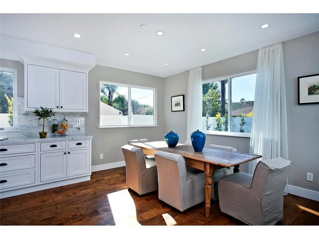 2947 Kelton Avenue · Kitchen and dining